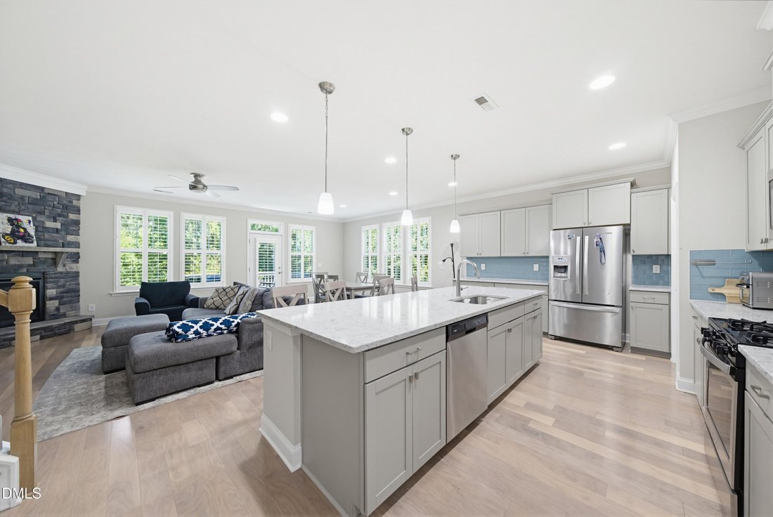 Townhouse in Raleigh, North Carolina, United States 2 - 18114060