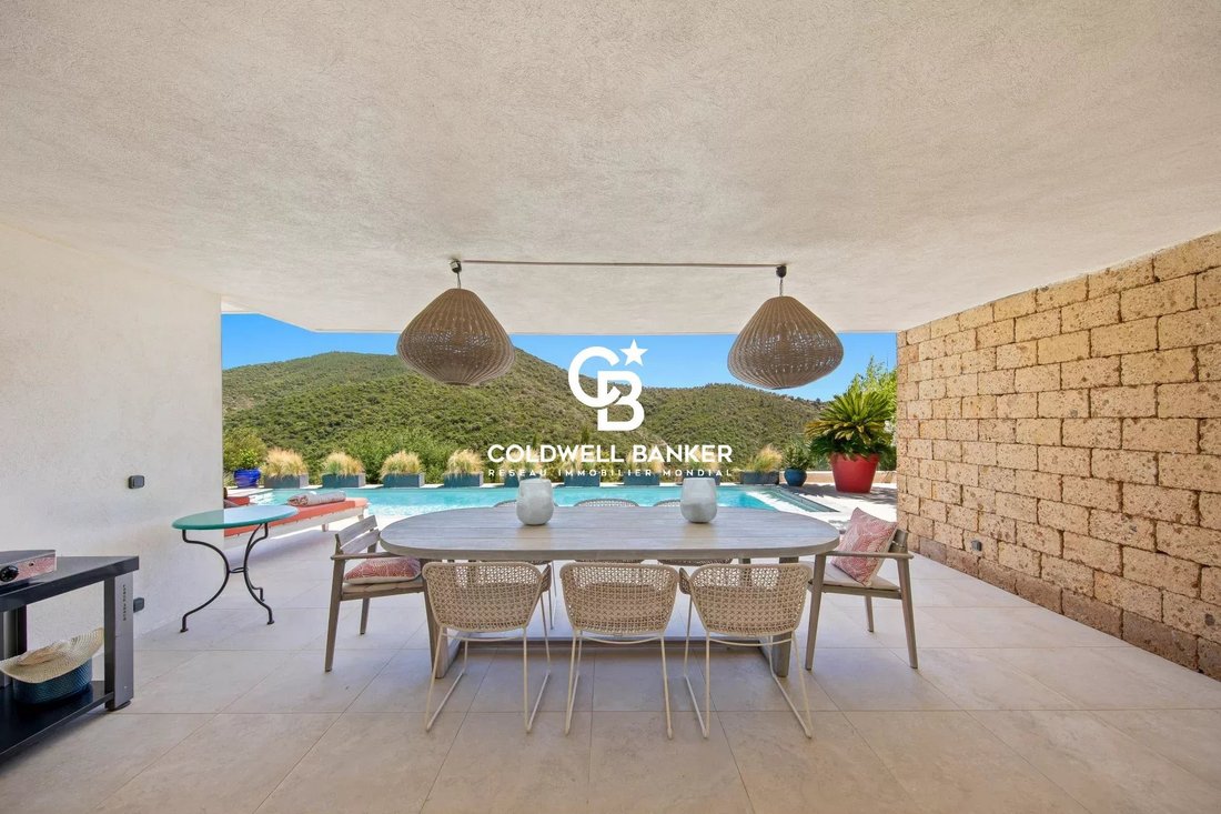 Villa in La Londe-les-Maures, Provence-Alpes-Côte d'Azur, France 3 - 18073281