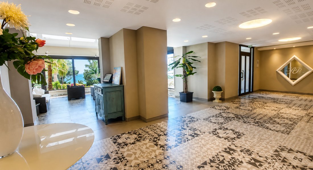 Apartment in Le Dramont-Agay-Anthéor-Le Trayas, Saint-Raphaël, France 5 - 18110833