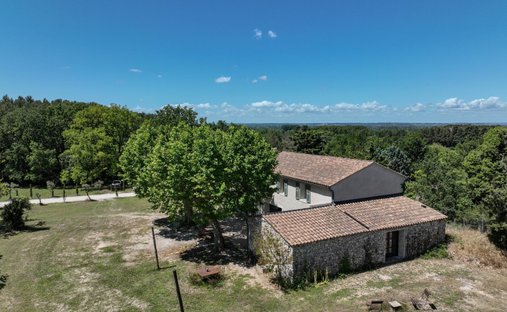 House in Rebenas-Autures, L'Isle-sur-la-Sorgue, France 1