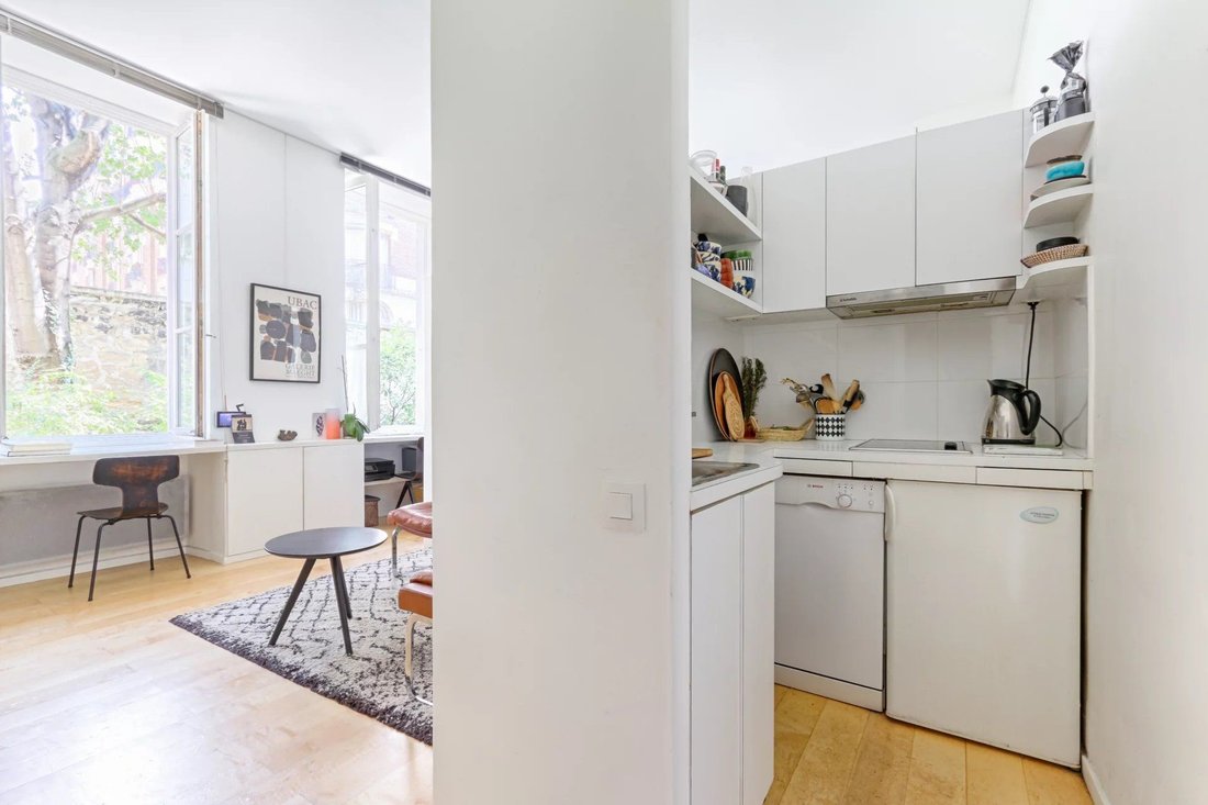 Apartment in Saint Philippe du Roule, Paris 8e Arrondissement, Paris 5 - 18110838