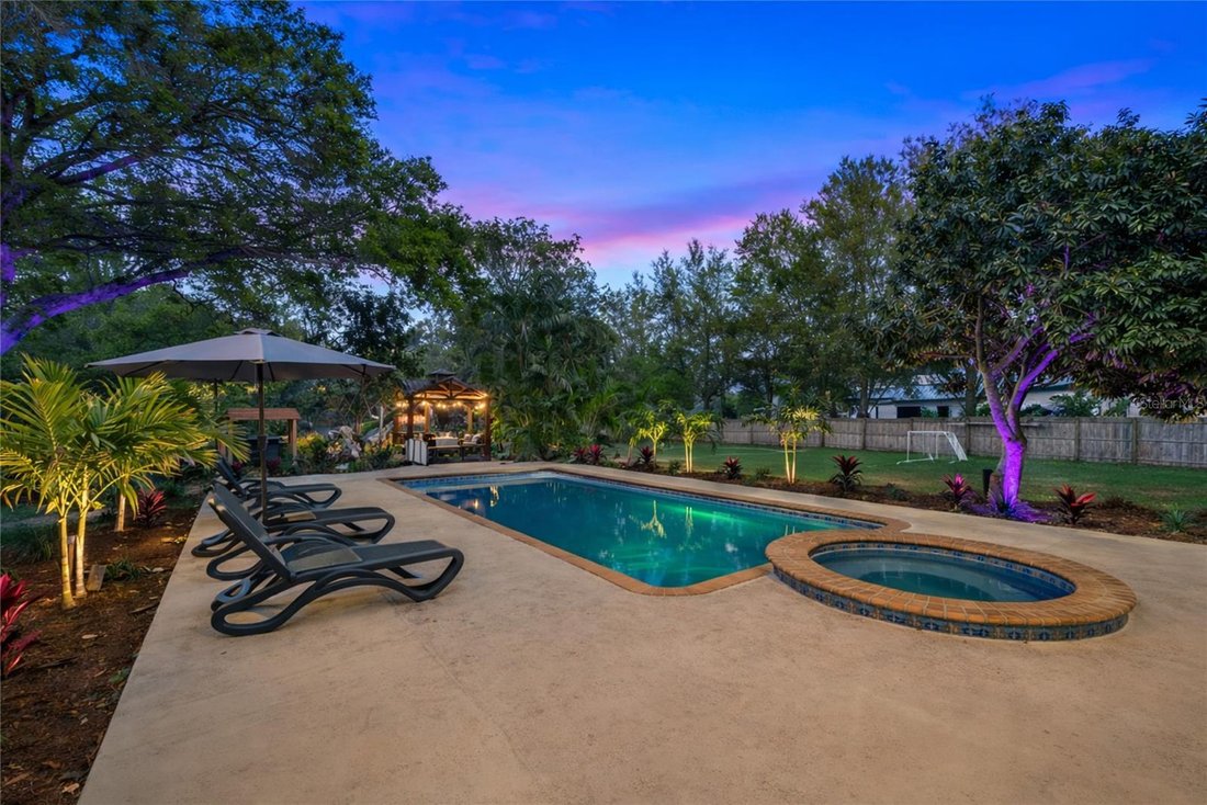 House in Largo, Florida, United States 3 - 18112467