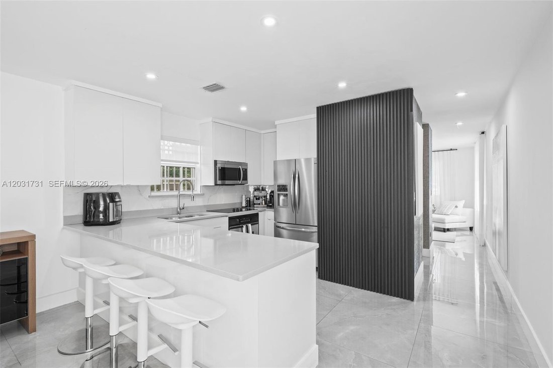 House in Miami, Florida, United States 5 - 18113114