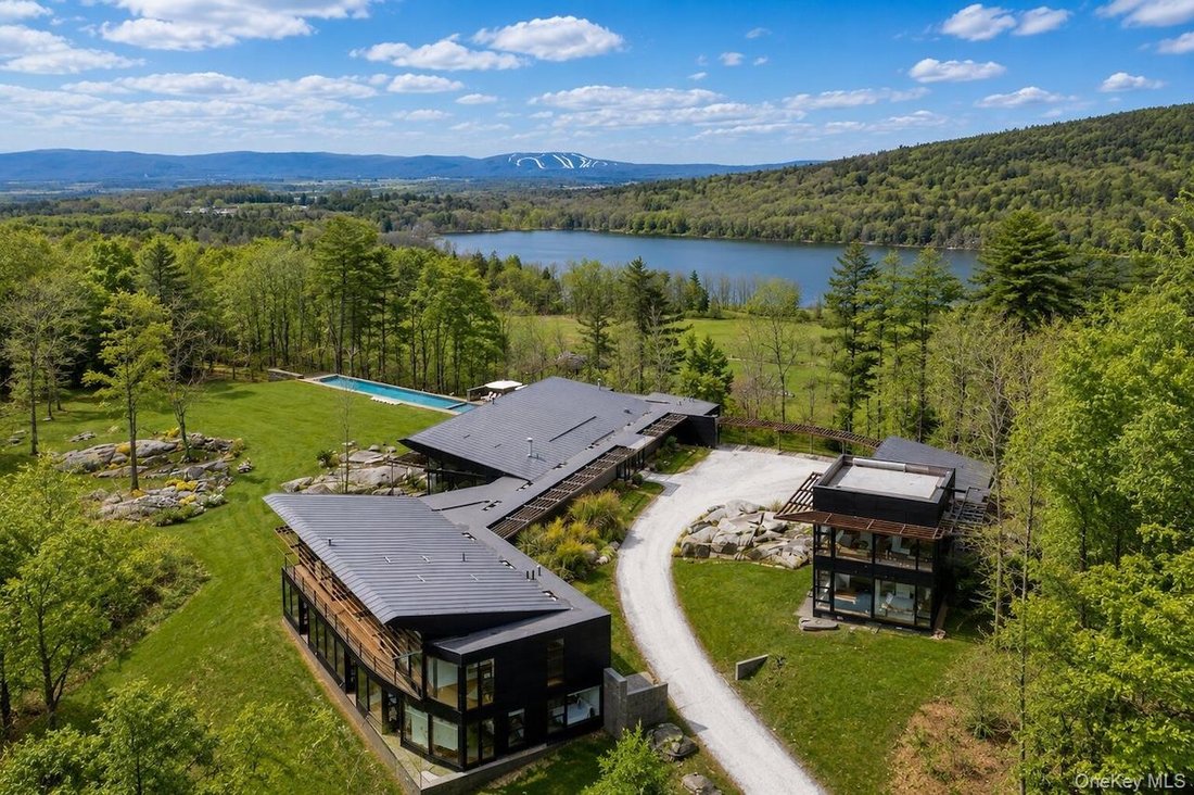 House in Great Barrington, Massachusetts, United States 2 - 17651833
