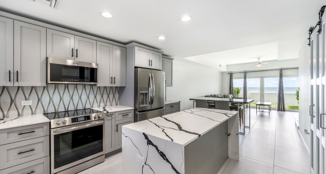 Apartment in George Town, George Town, Cayman Islands 1 - 18110351
