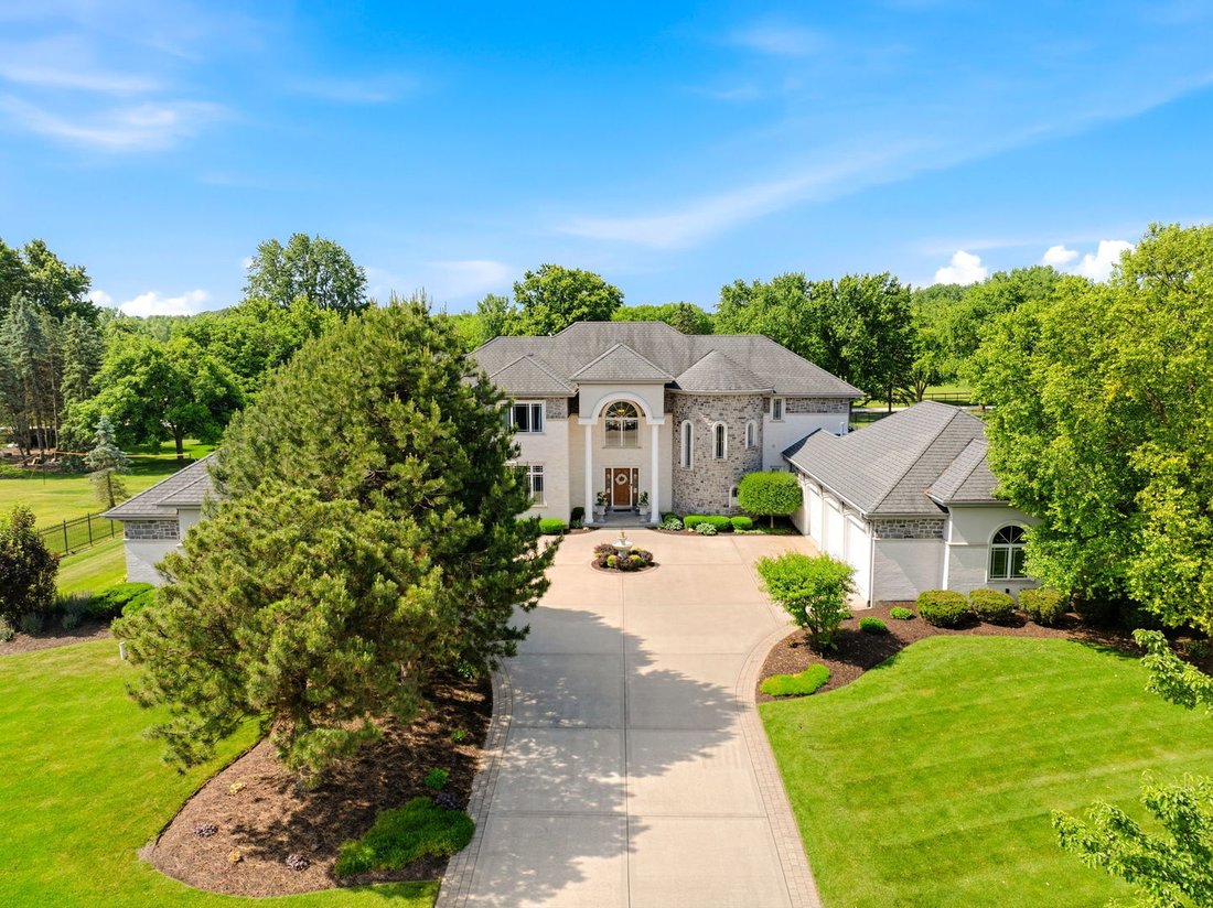 House in New Lenox, Illinois, United States 4 - 18113847
