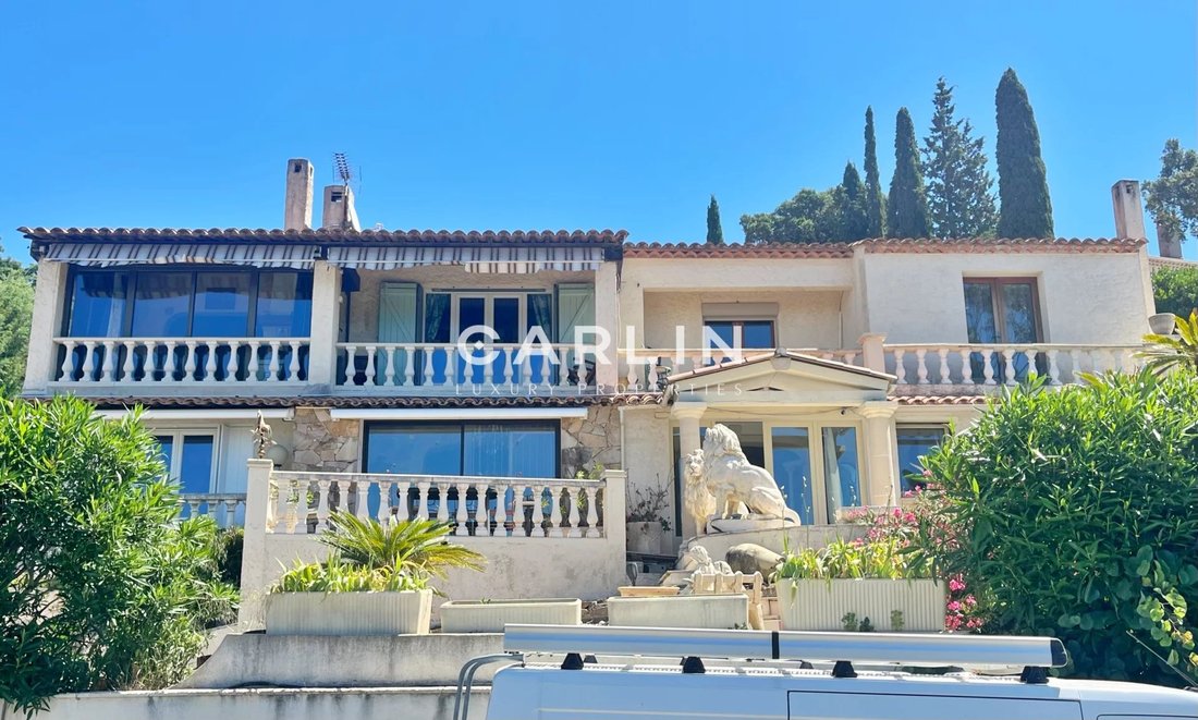 Villa in La Croix-Valmer, Provence-Alpes-Côte d'Azur, France 4 - 18111401
