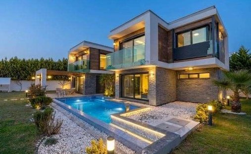 Estate in Aydın, Aydın, Turkey 1