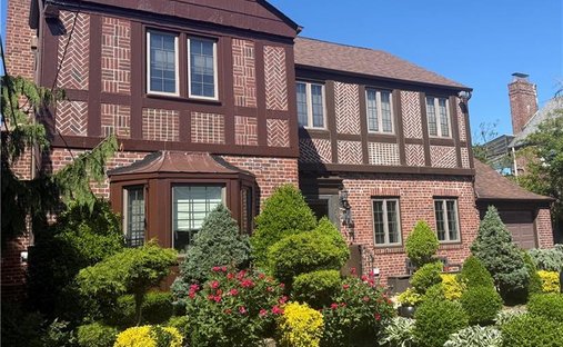 House in New York, New York, United States 1
