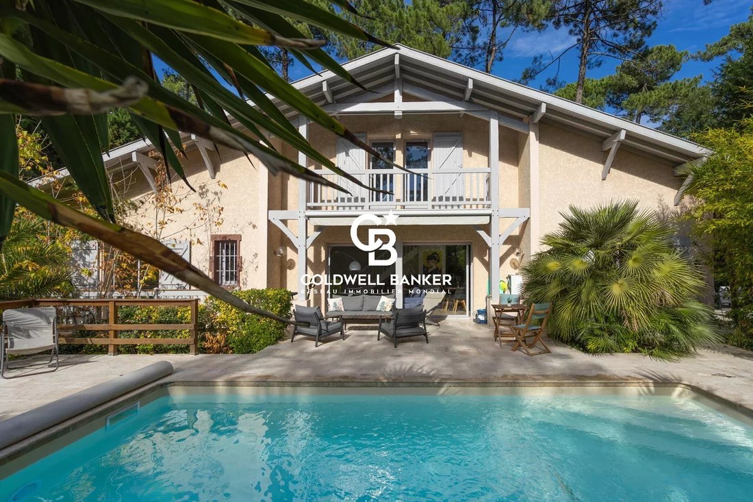 Villa in Soorts-Hossegor, Nouvelle-Aquitaine, France 2 - 18111372