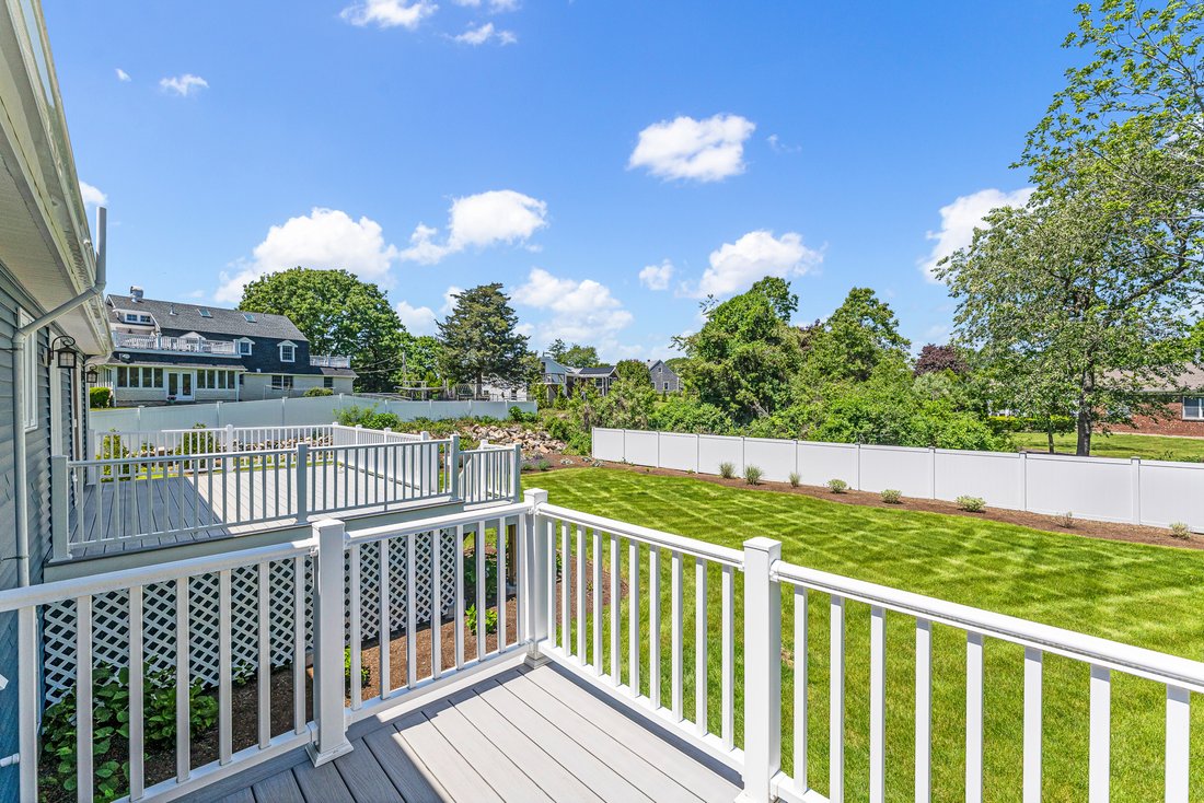 House in Westerly, Rhode Island, United States 5 - 18111101