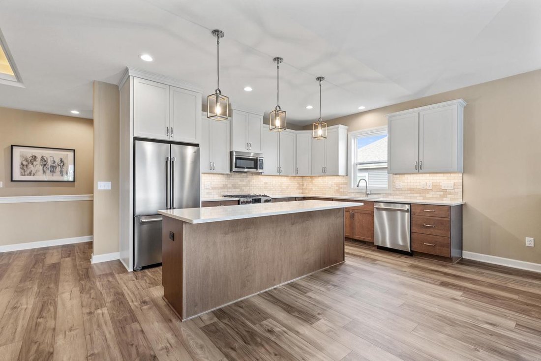 Condo in Okauchee Lake, Wisconsin, United States 5 - 18112579