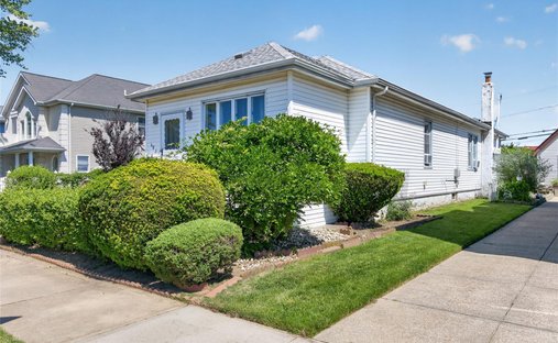 House in Long Beach, New York, United States 1