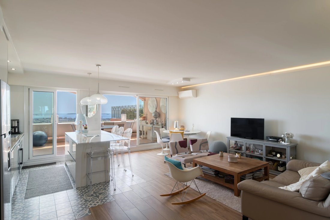 Apartment in Le Roc Fleuri-Capitou (Jeanne d'Arc), Mandelieu-la-Napoule, France 4 - 18111361