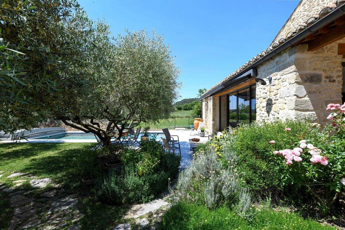 Estate in Uzès, Occitania, France 3 - 18114679