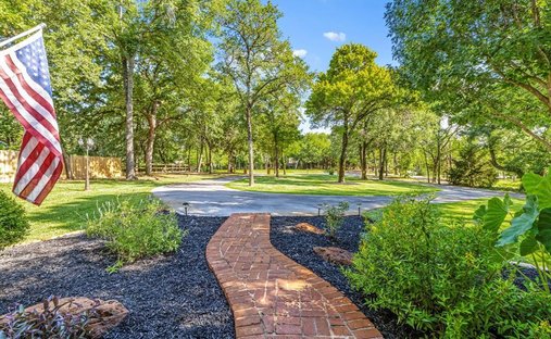 House in Little Elm, Texas, United States 1
