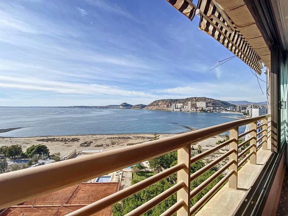 Apartment in Alicante, Valencian Community, Spain 4 - 17847539