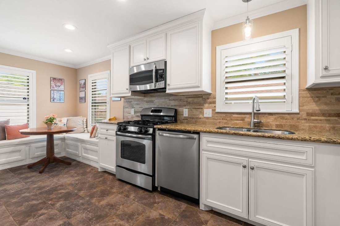 House in Houston, Texas, United States 5 - 18112079