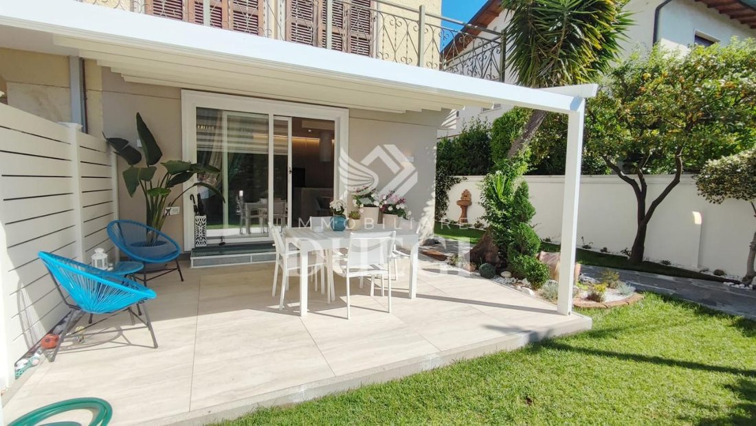 Villa in Lido di Camaiore, Camaiore, Tuscany 3 - 18113647