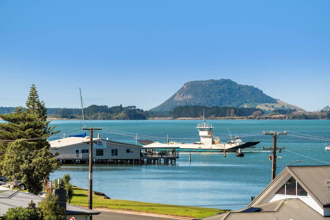 House in Omokoroa, Bay of Plenty, New Zealand 4 - 17715654