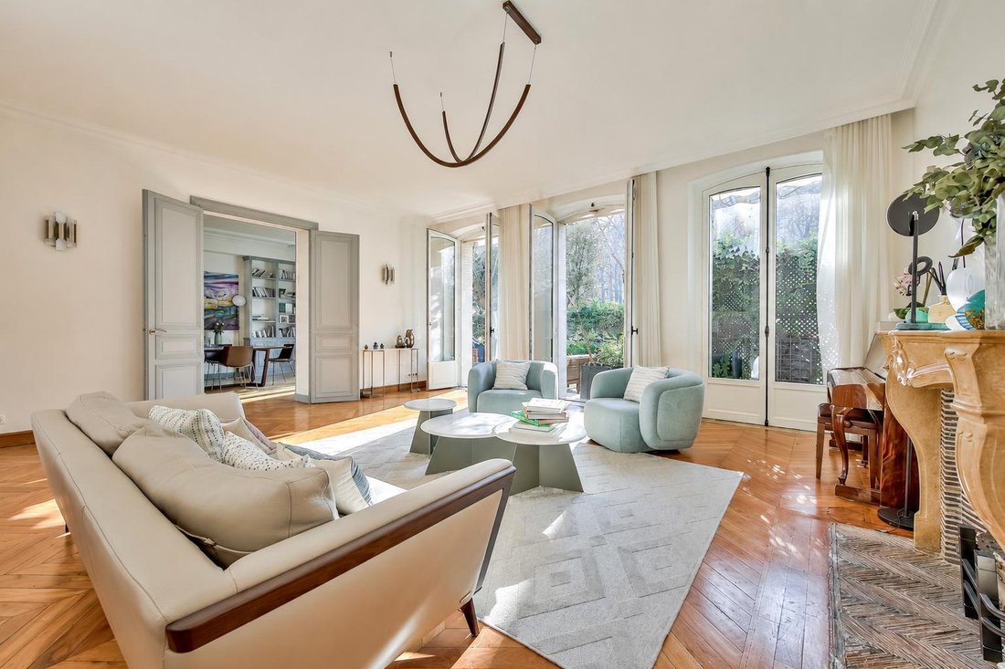 Apartment in Bois de Boulogne, Paris 16e Arrondissement, Paris 1 - 18110669