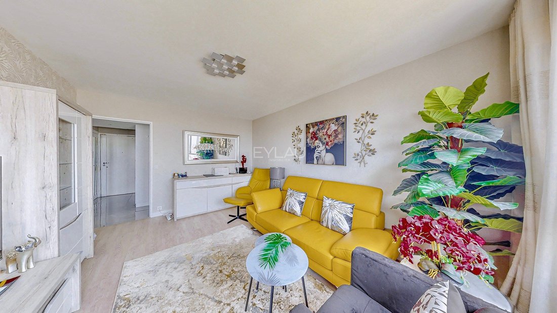 Apartment in Nationale-Deux Moulins, Paris 13e Arrondissement, Paris 2 - 18113291