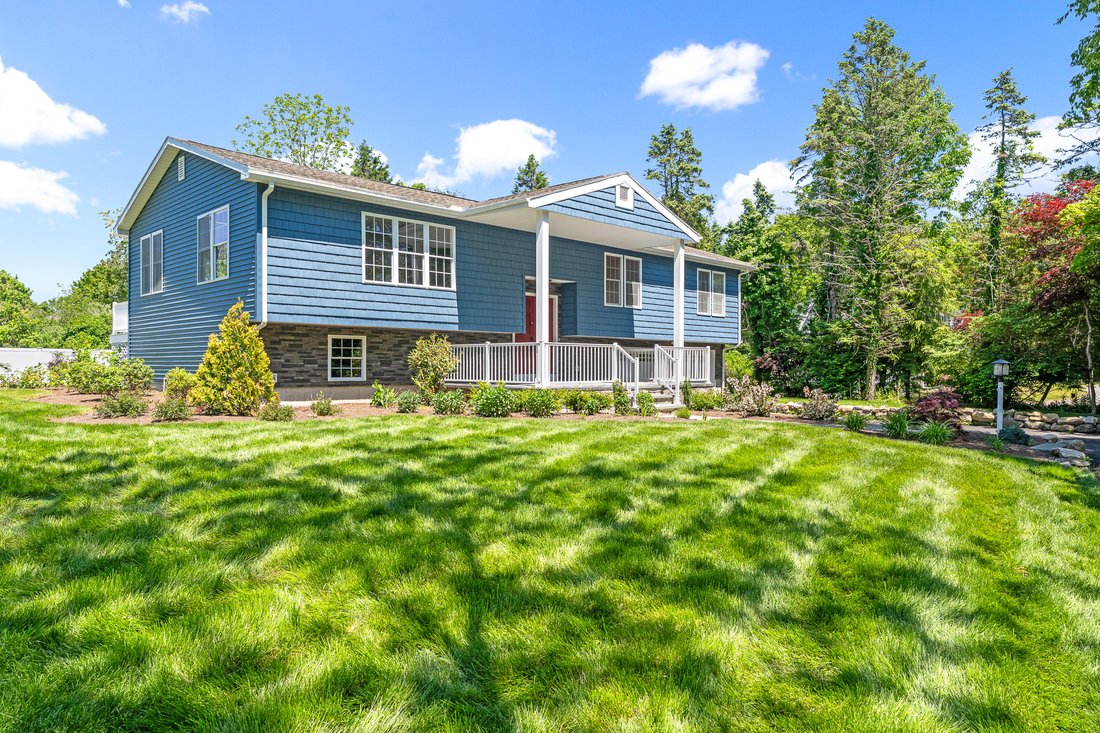 House in Westerly, Rhode Island, United States 1 - 18111101