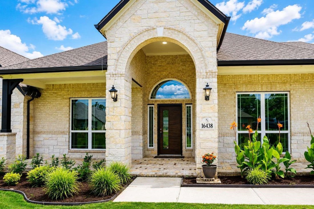 House in Conroe, Texas, United States 4 - 18113744