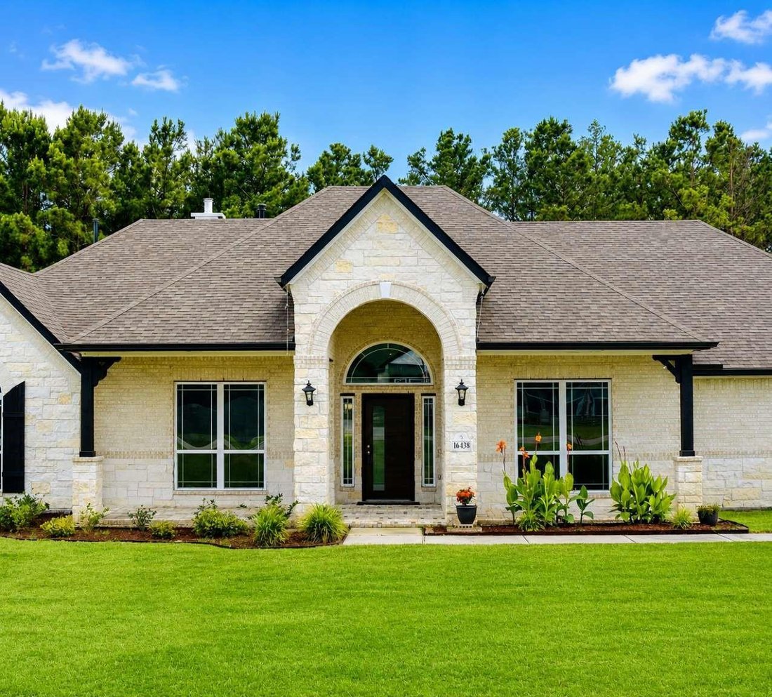 House in Conroe, Texas, United States 3 - 18113744
