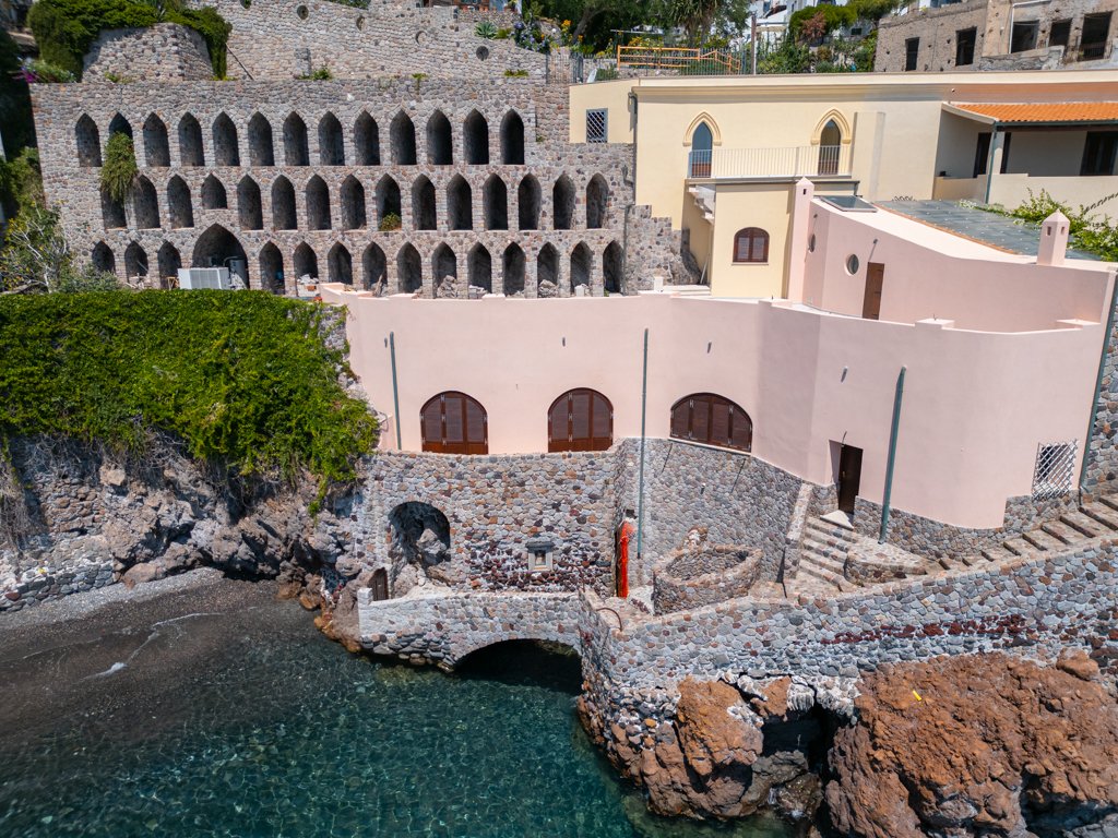 Villa in Lipari, Sicily, Italy 2 - 15975976