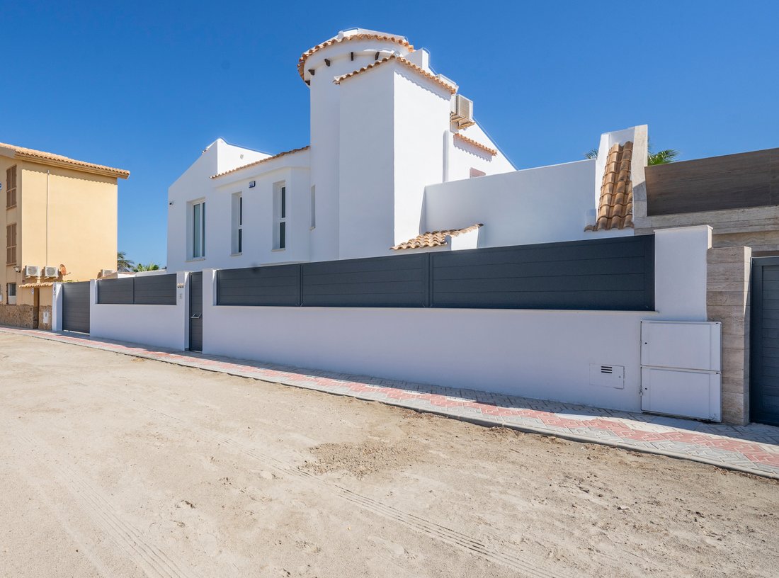Villa in La Manga del Mar Menor, San Javier, Región de Murcia 5 - 18111518