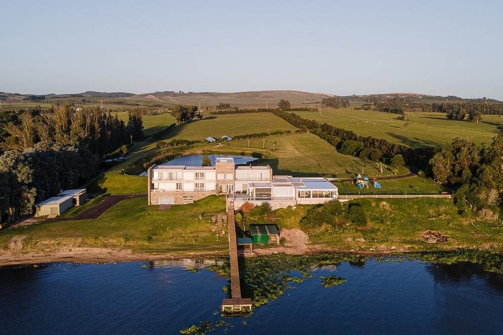 Estate in Punta Ballena, Maldonado Department, Uruguay 3 - 18111722