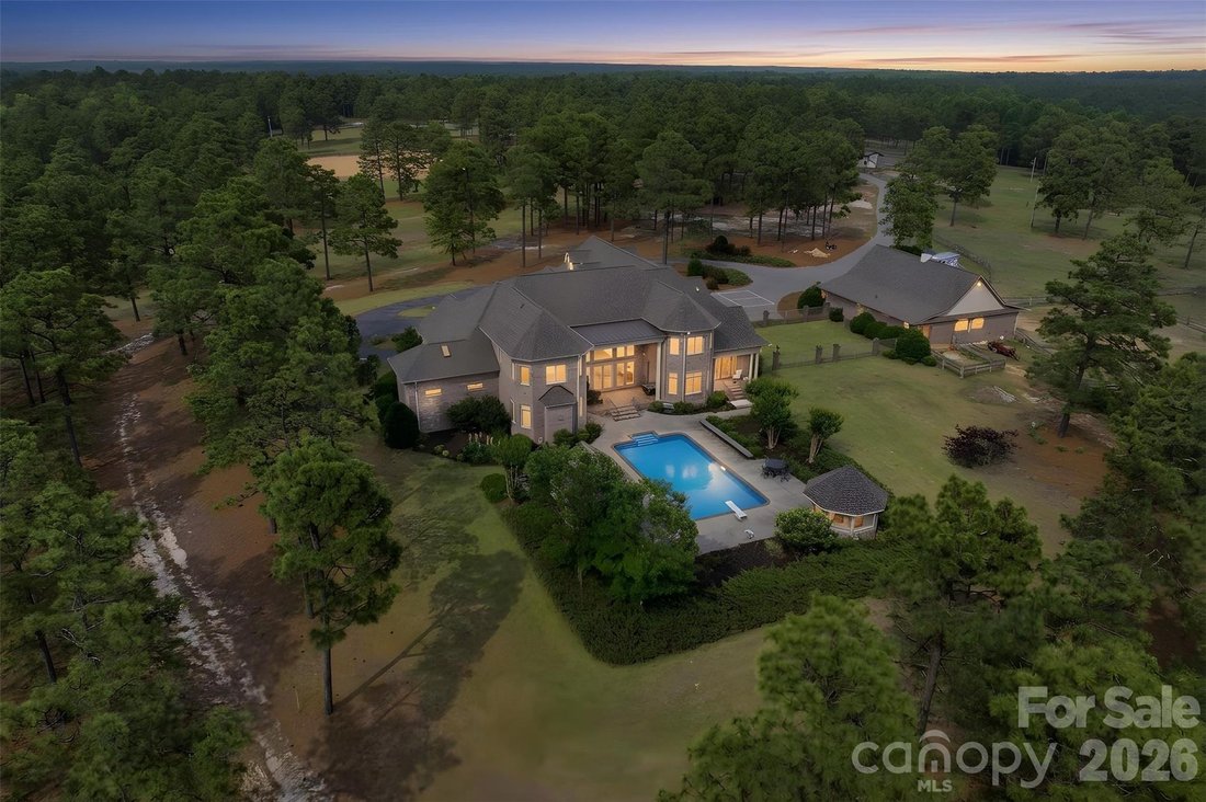 House in Seven Lakes, North Carolina, United States 1 - 18111210