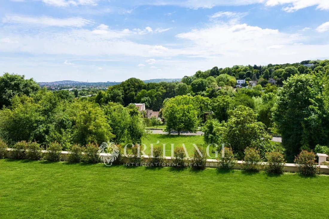 House in Le Port-Marly, Ile-de-France, France 4 - 18111536