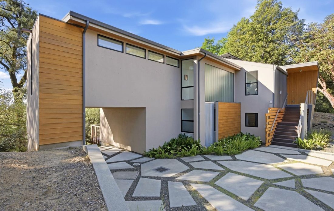 House in Los Gatos, California, United States 2 - 18113028
