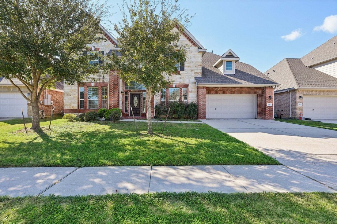 House in La Porte, Texas, United States 2 - 18111696