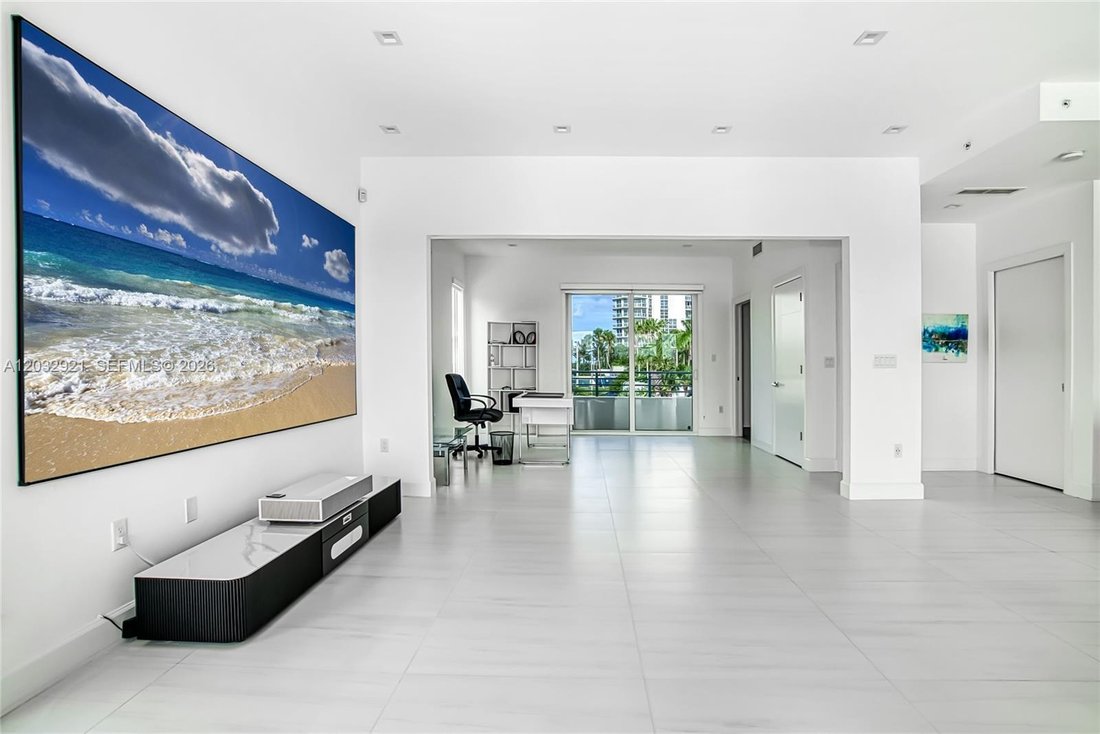 Condo in Hollywood, Florida, United States 5 - 18113107