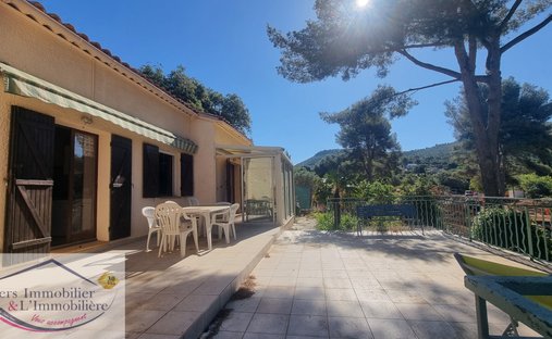 Villa in Sud, Le Pradet, France 1