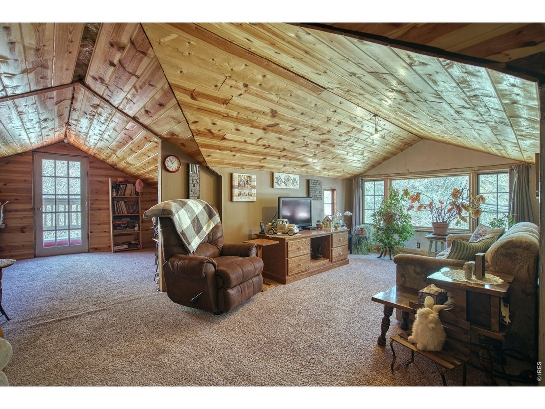 Lyons, Colorado, United States 4 - 18114449