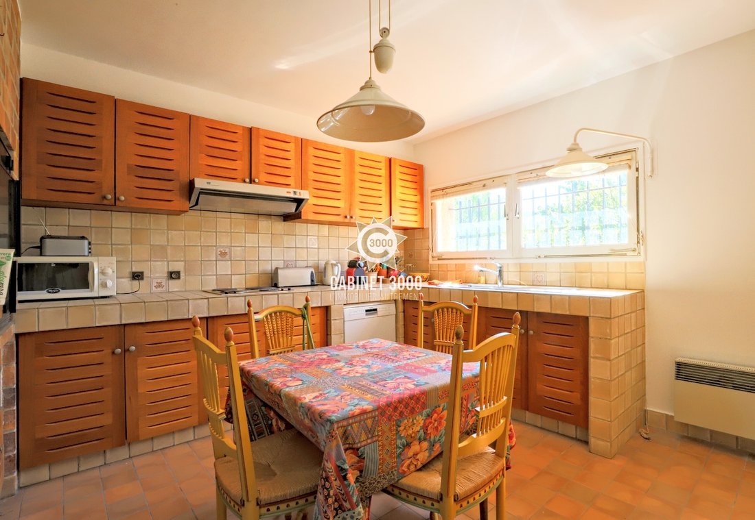 House in Le Revest-les-Eaux, Provence-Alpes-Côte d'Azur, France 5 - 18113516