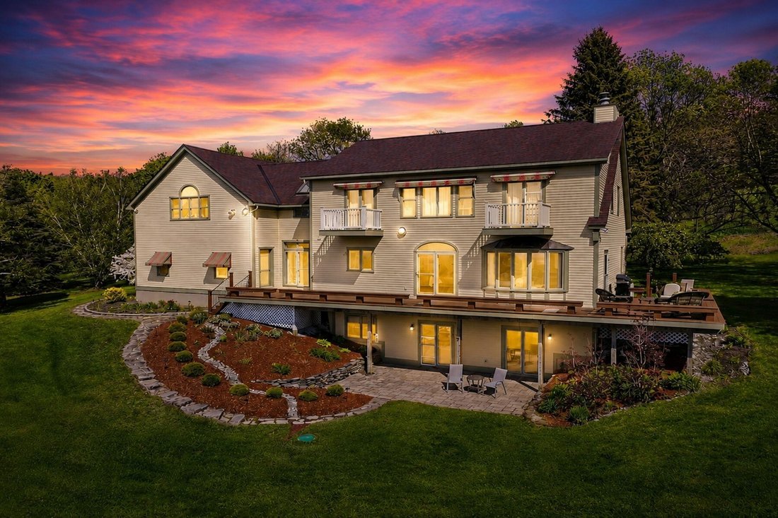 House in Saint Albans City, Vermont, United States 3 - 18110180