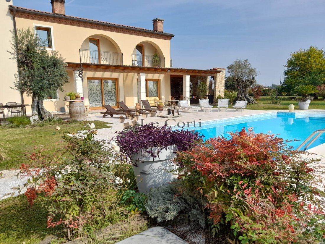 Villa in Sossano, Veneto, Italy 1 - 18077169