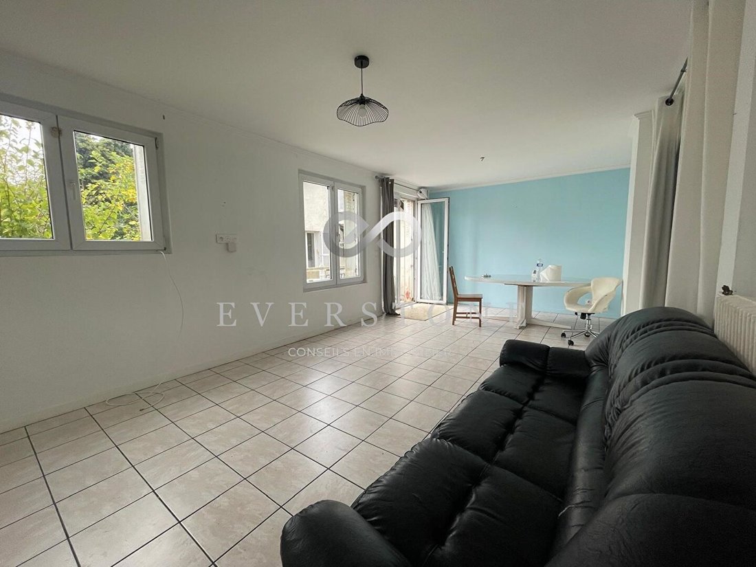 House in Arrondissement of Bobigny, Ile-de-France, France 3 - 18113286