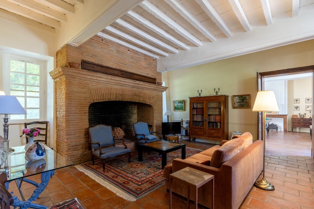 House in Capitole, Toulouse, France 5 - 18114228