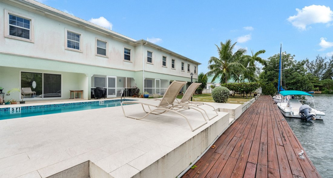 Apartment in Patricks Island, George Town, Cayman Islands 1 - 18112547