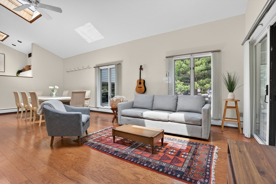 Condo in Lenox, Massachusetts, United States 5 - 18109926