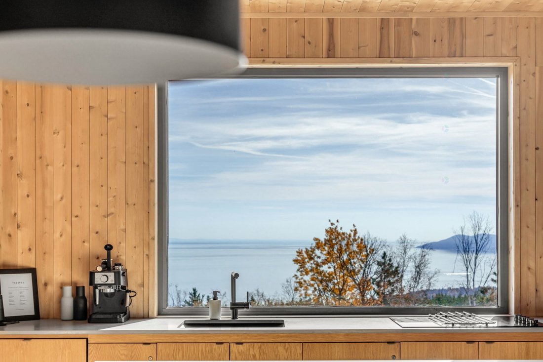House in La Malbaie, Quebec, Canada 3 - 16138421