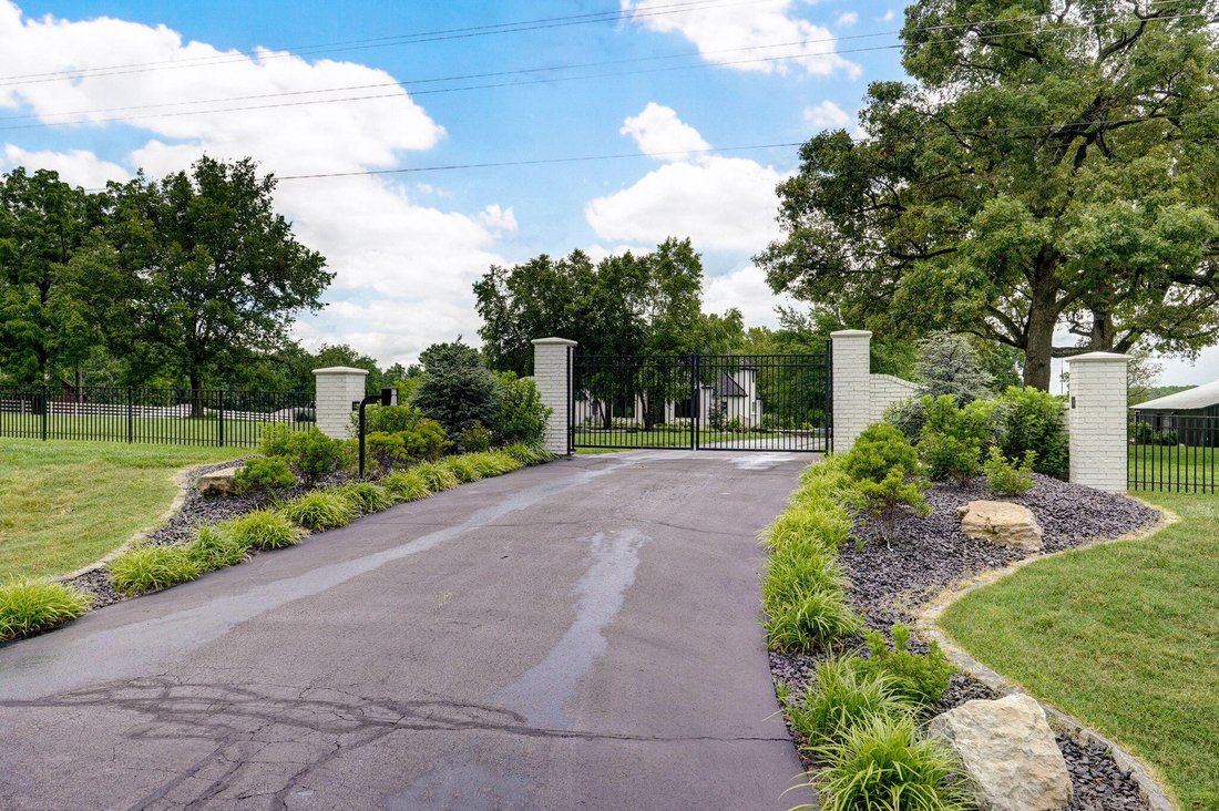 House in Republic, Missouri, United States 5 - 18113035