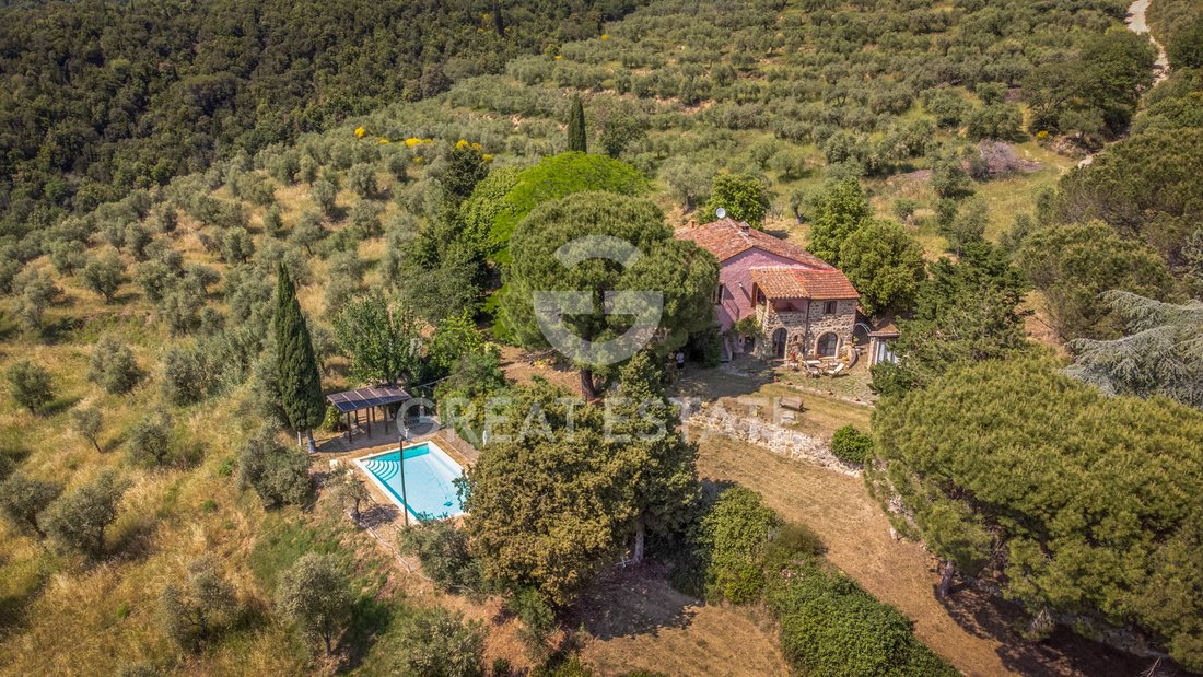 Estate in Tuoro sul Trasimeno, Umbria, Italy 3 - 18114356