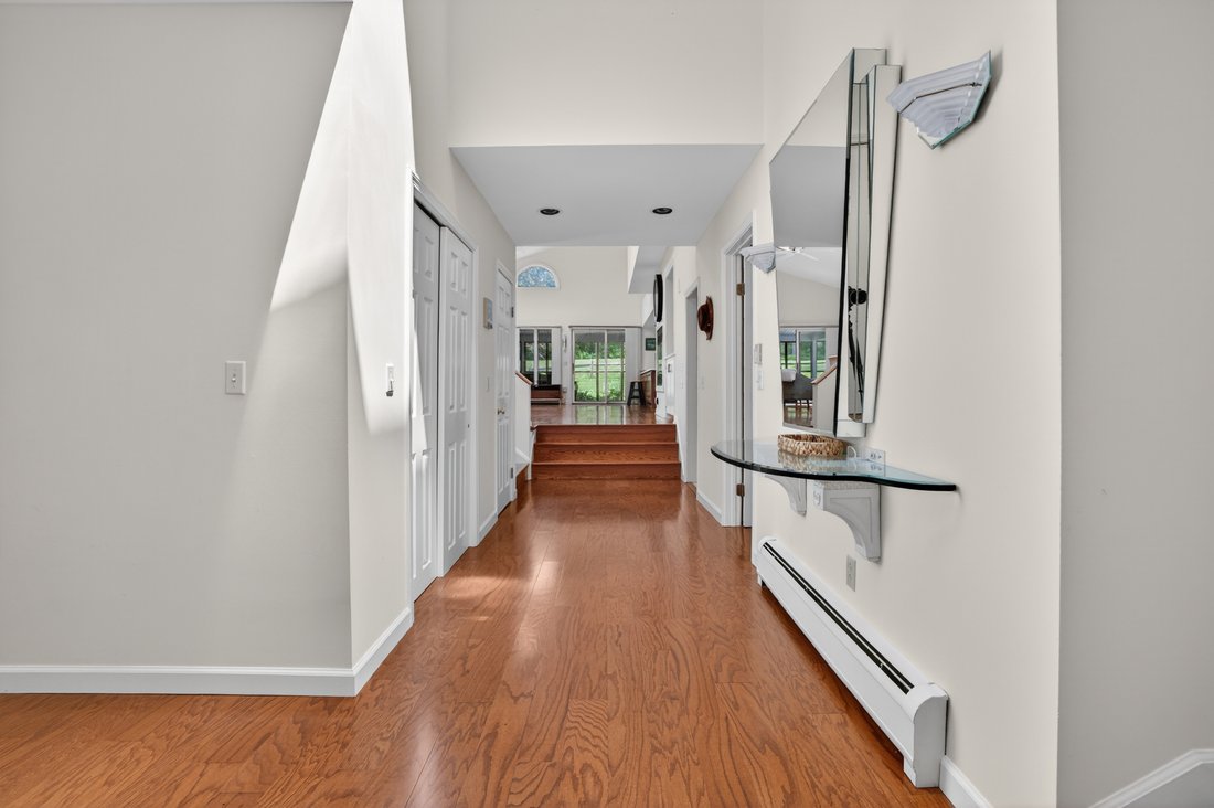 Condo in Lenox, Massachusetts, United States 3 - 18109926